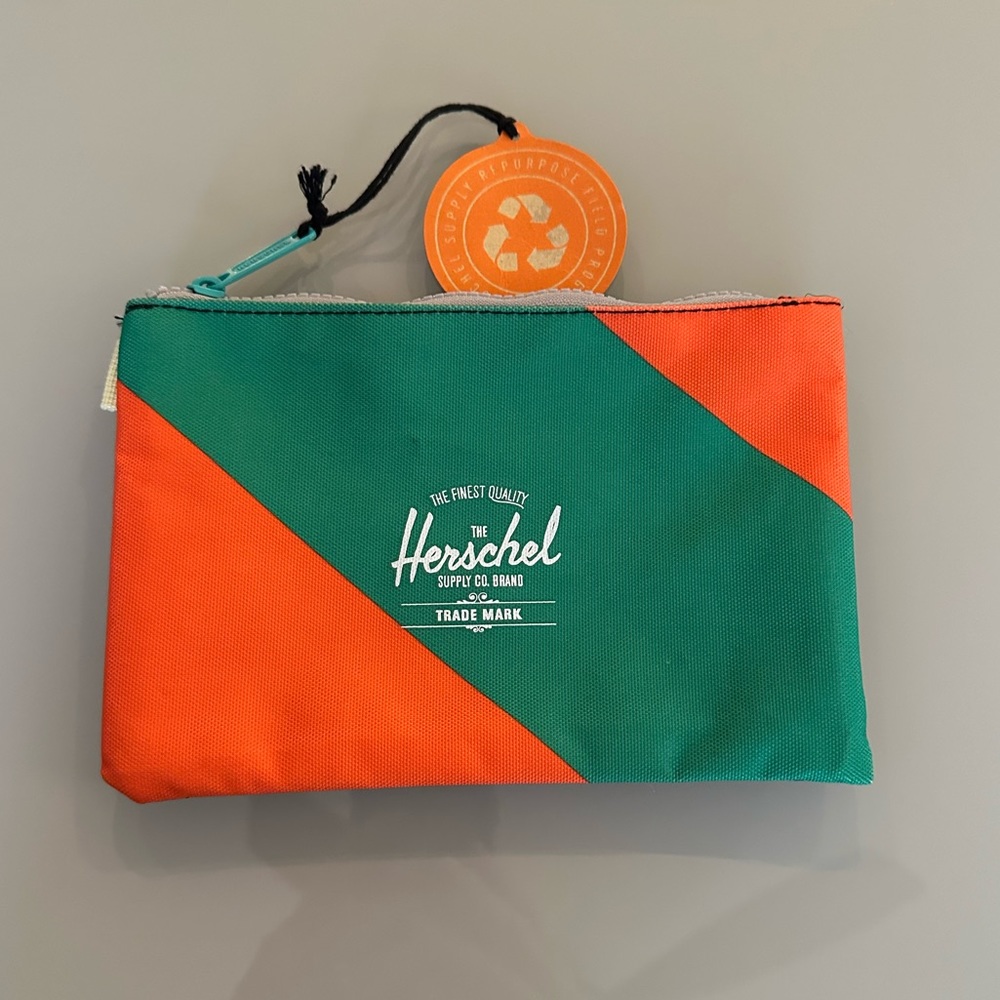 NWT The Herschel Supply Co. Brand Top Zipper Pouch | Make Up Bag | Cosmetic Bag